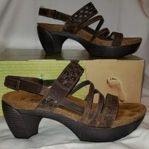 NAOT Relate, Crazy Horse Leather